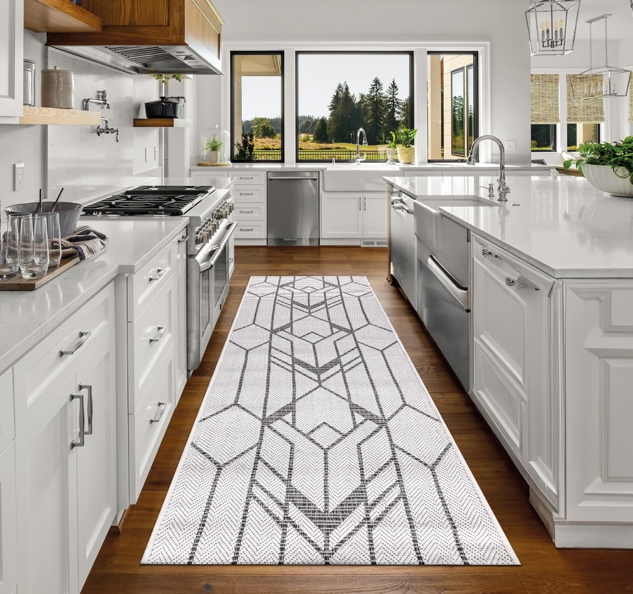 Top-down view of the Black and ivory Art Deco geometric outdoor rug