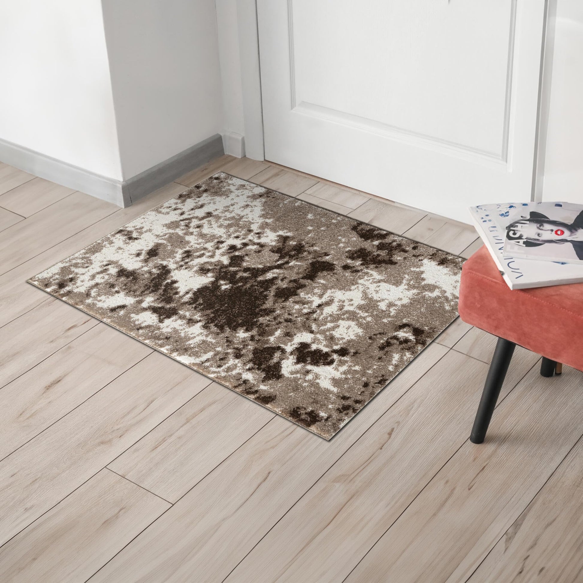 Stain-resistant beige rug in a high-traffic entryway