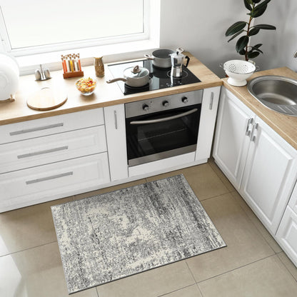 Low pile cream rug with airy, neutral decor