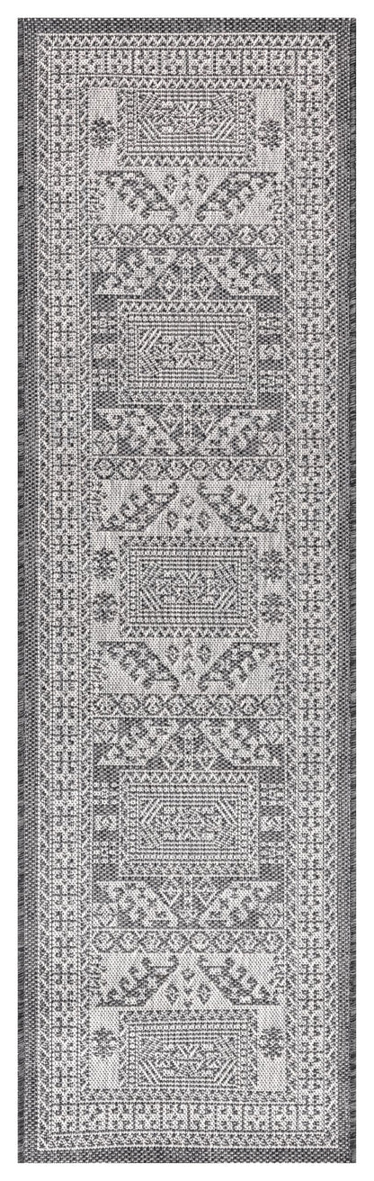 Close-up texture of the stepped medallion in Black on gray